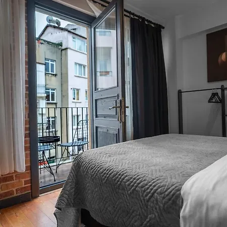 Designed 2br Rooftop Duplex With Private Terrace Apartment Istanbul