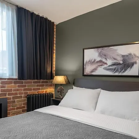 Designed 2br Rooftop Duplex With Private Terrace اسطنبول