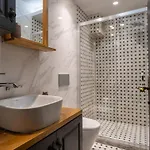 Designed 2br Rooftop Duplex With Private Terrace Apartment