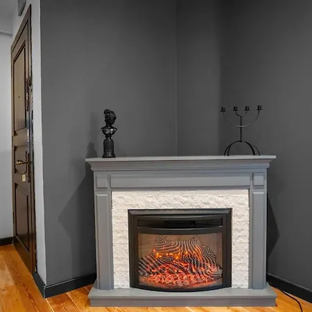 Designed 2br Rooftop Duplex With Private Terrace