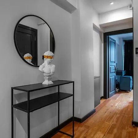 Designed 2br Rooftop Duplex With Private Terrace Apartment Istanbul