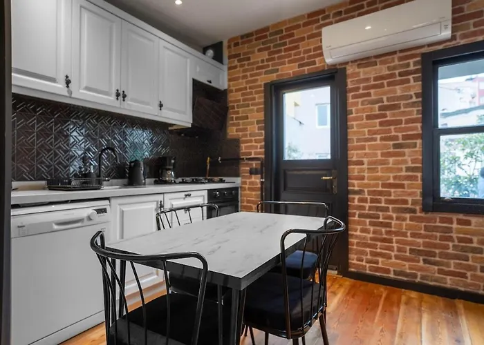 Designed 2br Rooftop Duplex With Private Terrace Appartamento